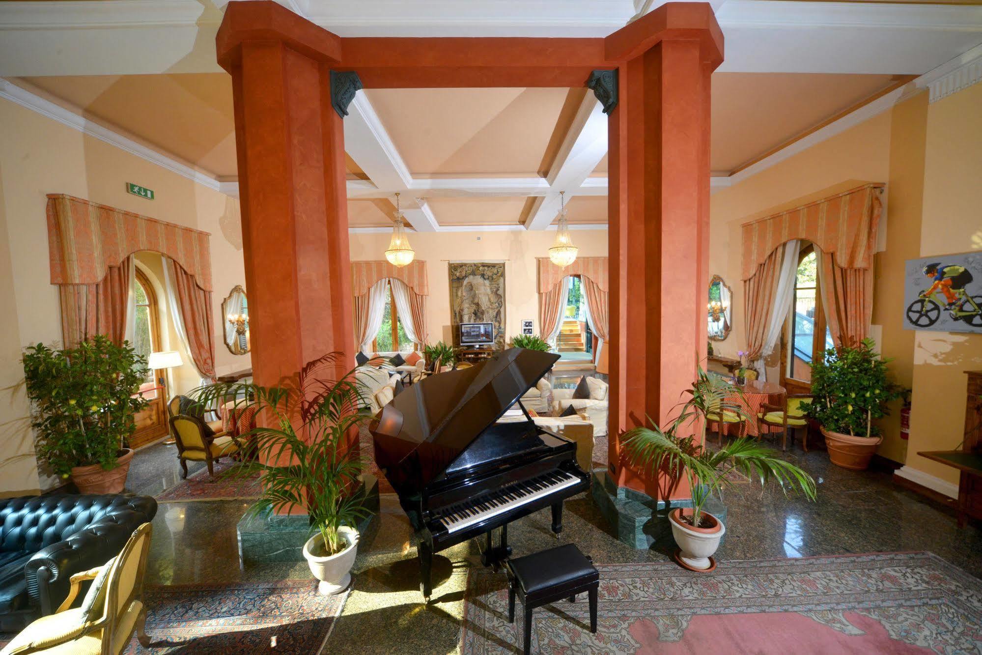 Grand Hotel Bellavista Palace & Golf 몬테카티니테르메 외부 사진